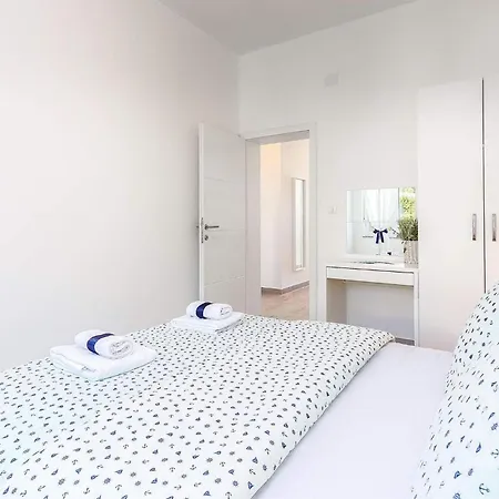 Gorgeous In With Wi-fi Apartment